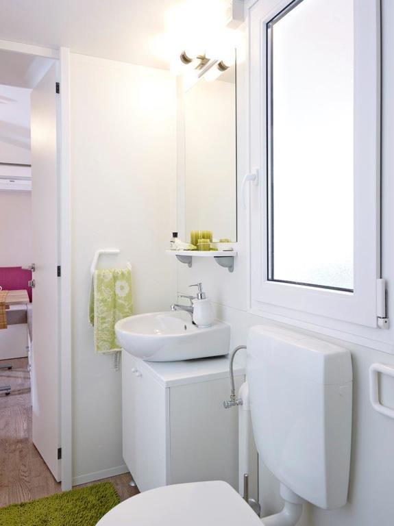 Sarvar Fuerdo Mobilhazak Room photo